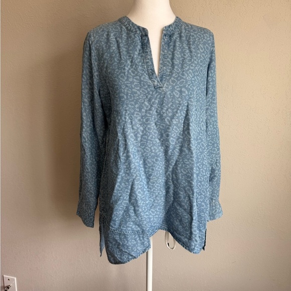 Soft Surroundings Blue Denim Leopard Print Tunic Blouse Womens XS Lightweight - Picture 1 of 6